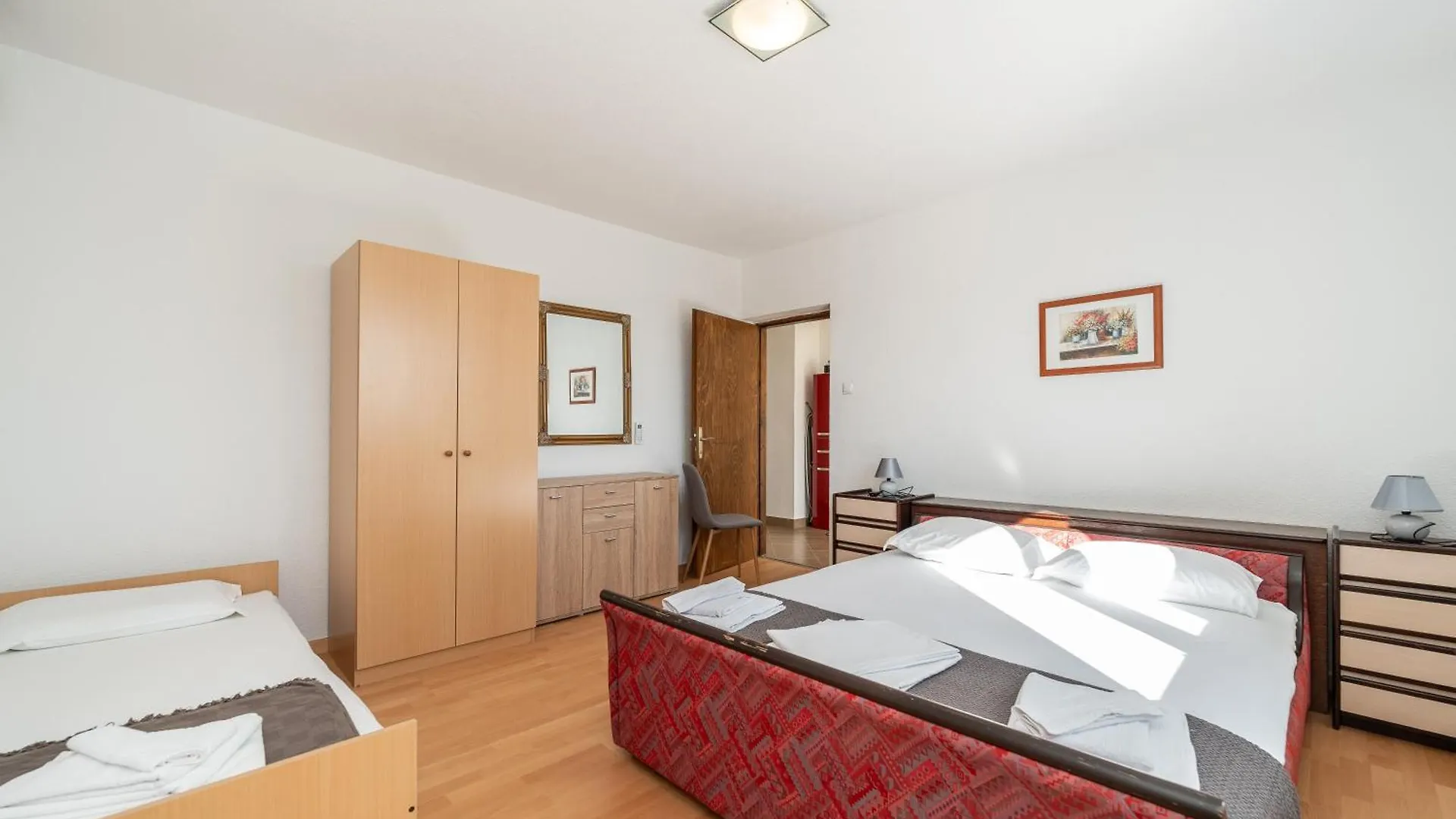 Ema'S Olive Garden Apt 1 With Private Parking, Just 10 Minutes Drive From Sandy Beach Policnik Croacia